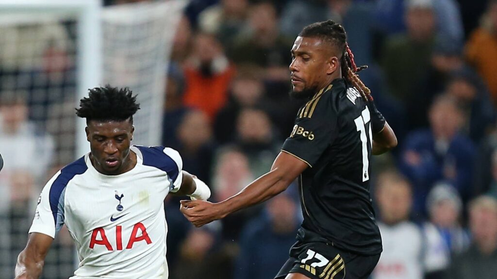 Iwobi nears 30 goal contributions as Fulham host Spurs in season-defining clash